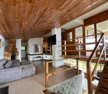 Papare House | Discover Cabaña Guarumo de la Sierra - Pet Friendly Retreat