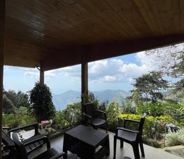 Papare House | Discover Cabaña Guarumo de la Sierra - Pet Friendly Retreat