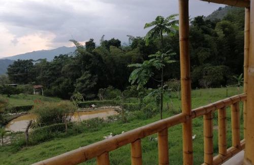 Anolaima House | Pet-Friendly Cabaña en Granja Agroecológica - Rated 9.4/10