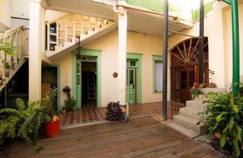 Zona 1 Apartment | Pet-Friendly Cabaña Japonesa El Circulo for Families