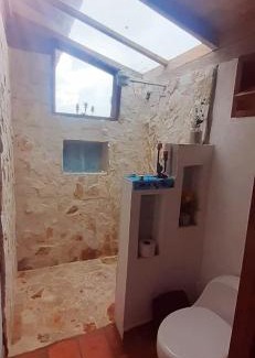 El Penol House | Pet-Friendly Retreat: Cabaña La Capilla El Peñol, 10/10 Score