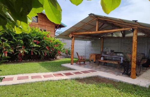 El Tanque Ski Chalet | Pet-Friendly Cabaña la Corteza: Guest Rated 10/10!