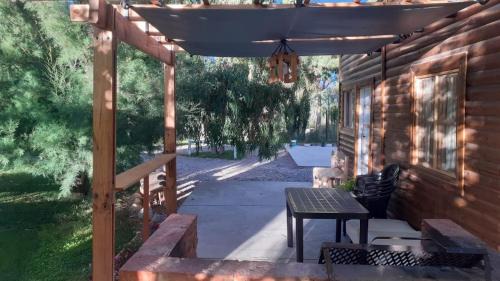Trelew Cabin | Discover Cabaña La Escondida: Family-Friendly Retreat