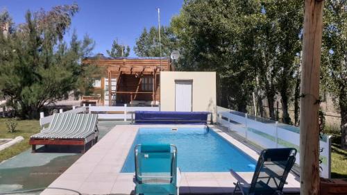 Trelew Cabin | Discover Cabaña La Escondida: Family-Friendly Retreat