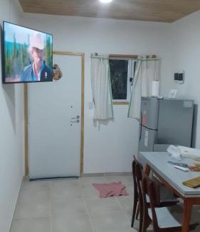 Trelew Cabin | Discover Cabaña La Escondida: Family-Friendly Retreat