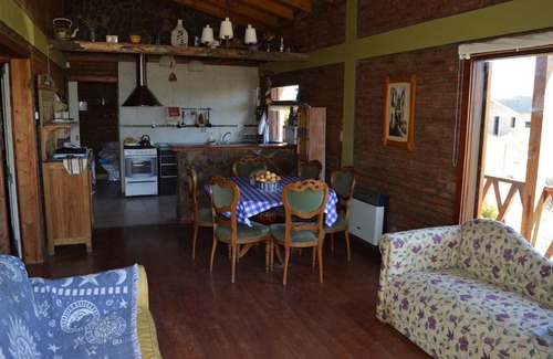 Macrozona Bahia Redonda y Primeros Faldeos Cabin | Child-Friendly Cabaña La Juliana with Top Guest Ratings