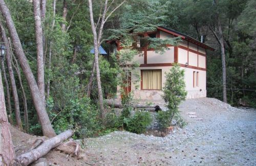 Lago Puelo Cabin | Exceptional Cabaña la Vertiente: Family-Friendly Retreat