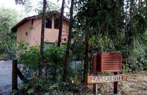 Lago Puelo Cabin | Exceptional Cabaña la Vertiente: Family-Friendly Retreat
