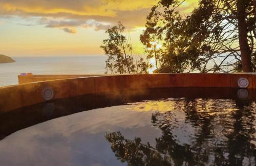 Valdivia Apartment | Oceanfront Retreat at Cabaña Las Bandurrias - 10/10 Score