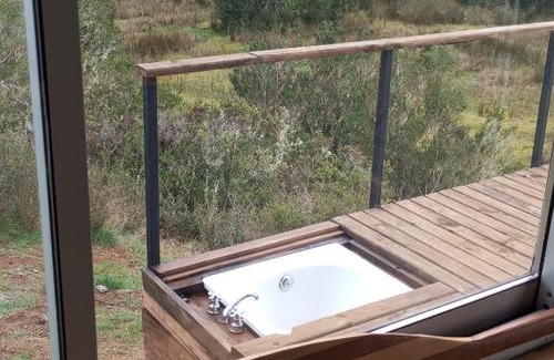 Punucapa House | Cozy Cabaña Las Canoas - Family & Pet Friendly Retreat