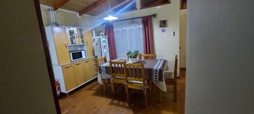 Valparaiso House | Discover Cabaña Las Orquideas 1: Family-Friendly Retreat