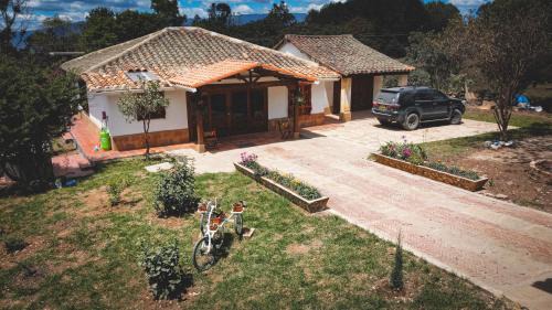 Villa de Leyva House | Family-Friendly Cabaña Los Naranjos with Pet Amenities