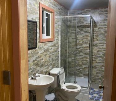 Castro House | Cozy Cabaña Los Ulmos: Family-Friendly with Hot Tub