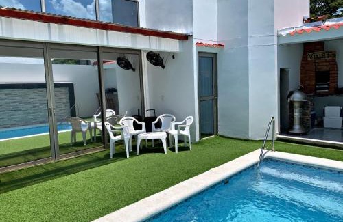 Juan de Acosta House | Discover Cabaña Ma Linda: Pet-Friendly with Private Pool