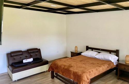Floresta House | Discover Cabaña MALAVI Colibrí: Perfect for Families