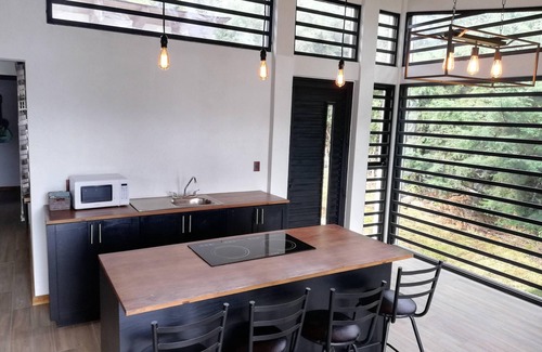 Morelia Cabin | Modern Lakeside Cabin with Family-Friendly Amenities