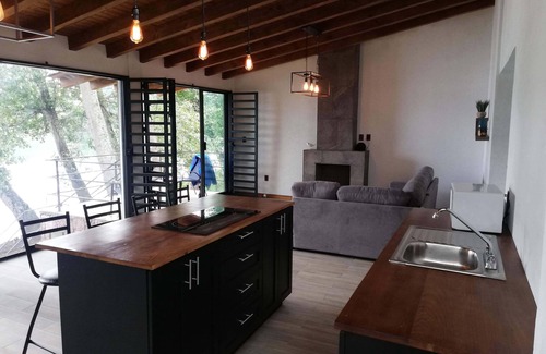 Morelia Cabin | Modern Lakeside Cabin with Family-Friendly Amenities