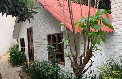 San Cristobal de las Casas Ski Chalet | Delightful Cabaña del Pedregal: Child-Friendly & Breakfast Included