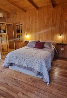 Zona Granja Cabin | Oceanfront Cabaña Oma: Family-Friendly Retreat with Pool