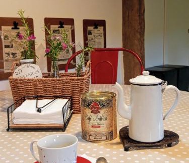Selaya House | Unique Cabaña Pasiega: Pet & Child Friendly Retreat