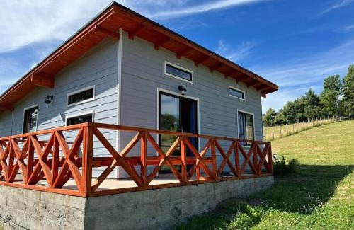 Panguipulli House | Kid-Friendly Cabaña Playa Chauquen in Scenic Panguipulli