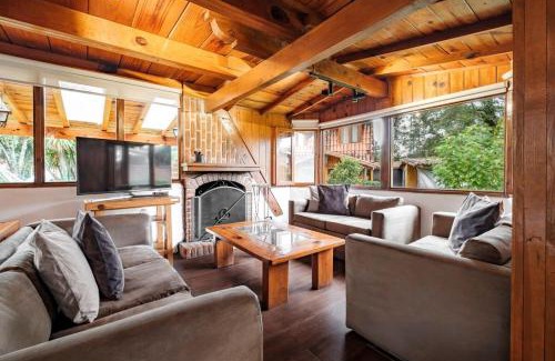 Avandaro House | Private Cabin in Valle de Bravo - Ideal Location & Family-Friendly