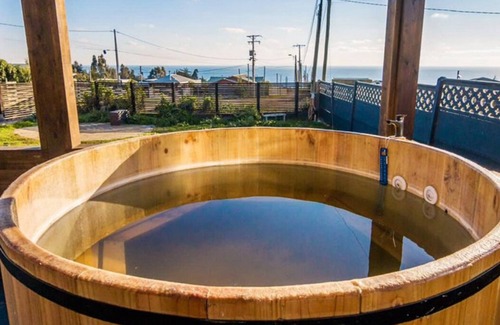 Pichilemu Cabin | Seaside Cabaña Puntilla: Perfect for Families by the Beach