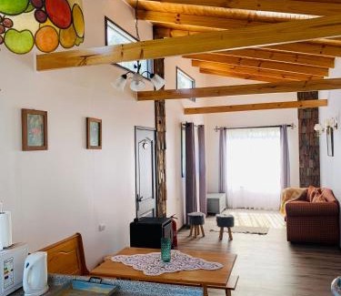Chamiza House | Top-Rated Family Retreat at Cabaña Raihuè Austral