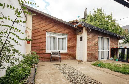El Bolson Apartment | Discover Cabaña Robertino: Guest Rated 9.2 & Pet Friendly