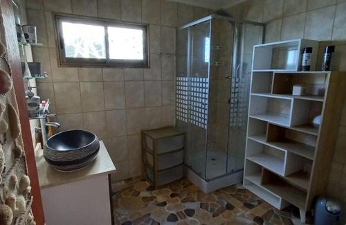Los Vilos House | Relax at Cabaña Rocas de San Andres with Pool & Breakfast