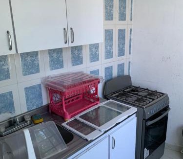 Zona Norte House | Cozy Cabaña Roman: Pet and Child-Friendly Retreat