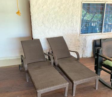 Zona Norte House | Cozy Cabaña Roman: Pet and Child-Friendly Retreat