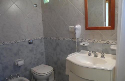 Lago Puelo Cabin | Kid-Friendly Retreat at Cabaña Ruca Kushe - Rated 9/10