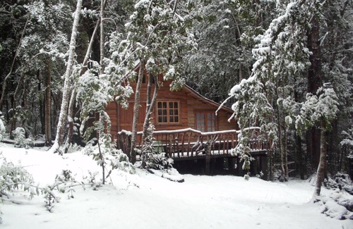 Panguipulli Ski Chalet | Rustic Cabaña in Patagonia Chilena - Pet-Friendly Retreat