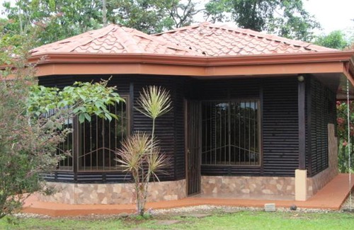 Fraijanes Apartment | Relax at Cabaña San Benito with Inviting Pool Access