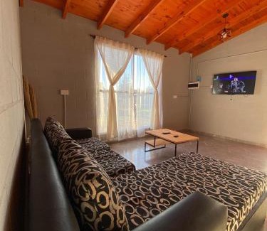 Dr. Enrique Zarate Cabin | Cabaña Siera Y Sol