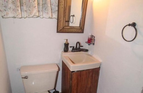 El Valle de Anton House | Pet-Friendly Cabaña Sueño Esmeralda near Chorro el Macho