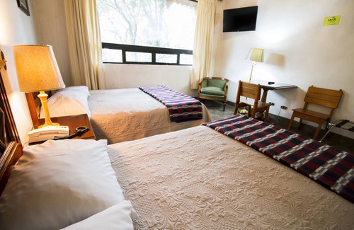 Zona 9 de Mixco Hotel | Inviting Cabaña Suiza: Pool, Spa and Family-Friendly Stay
