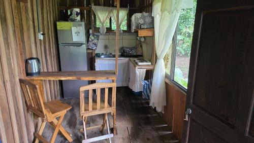 Canton La Cruz Apartment | Cozy Cabin Surrounded by Mountains - Pet and Child Friendly