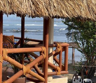 Saladita House | Pet-Friendly Cabaña Tulipan with Pool Near La Saladita