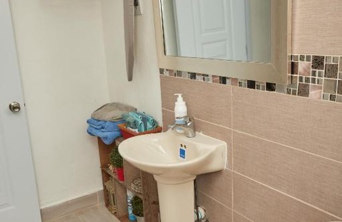 Municipio Consuelo Apartment | Top-Rated Cabaña Turística Delin House with Pool & Hot Tub