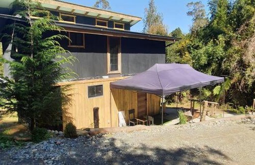 Valdivia House | Charming Cabaña Turística Near Niebla - Family Friendly Stay