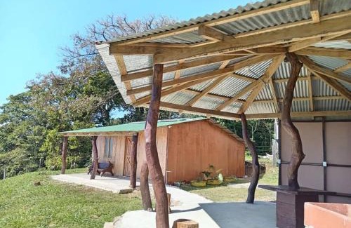 Palmira House | Pet-Friendly Cabaña Vista Del Sol with Amazing Amenities