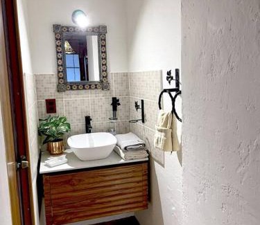 Tupataro Apartment | Cabaña WiFi Chimenea 15 Min de Pátzcuaro