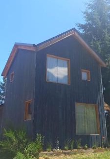 Lago Puelo Ski Chalet | Experience Cabaña Zafiro del Piltri: Oceanfront Paradise