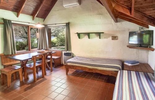Villa General Belgrano Cabin | Escape to Cabañas Am Bach: Oceanfront Bliss Awaits