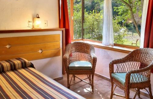 Villa General Belgrano Cabin | Escape to Cabañas Am Bach: Oceanfront Bliss Awaits