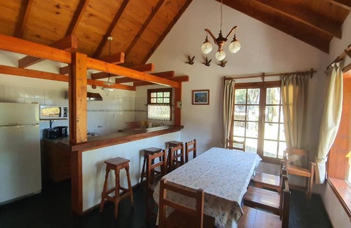 Angostura Cabin | Cozy Cabañas & Aparts Lancuyen, Family and Pet Friendly Stay