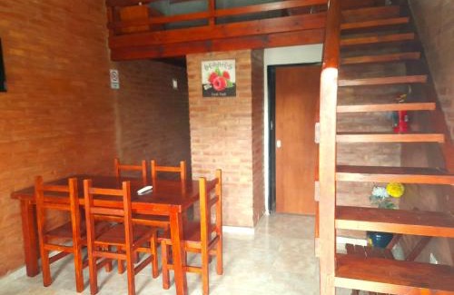 Santa Rosa de Calamuchita Ski Chalet | Inviting Cabañas Santa Isabel: Poolside Family Retreat