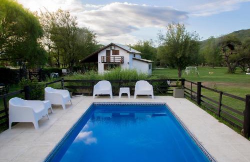 Santa Rosa de Calamuchita Apartment | Cabañas Los 2 Algarrobos